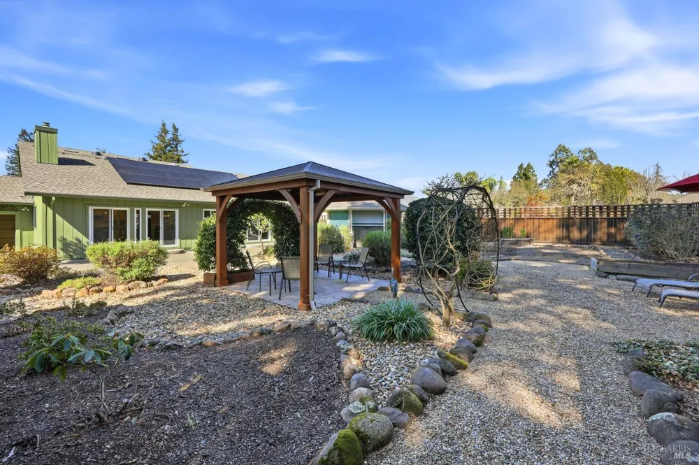 180 Barrio Way, Windsor, CA 95492