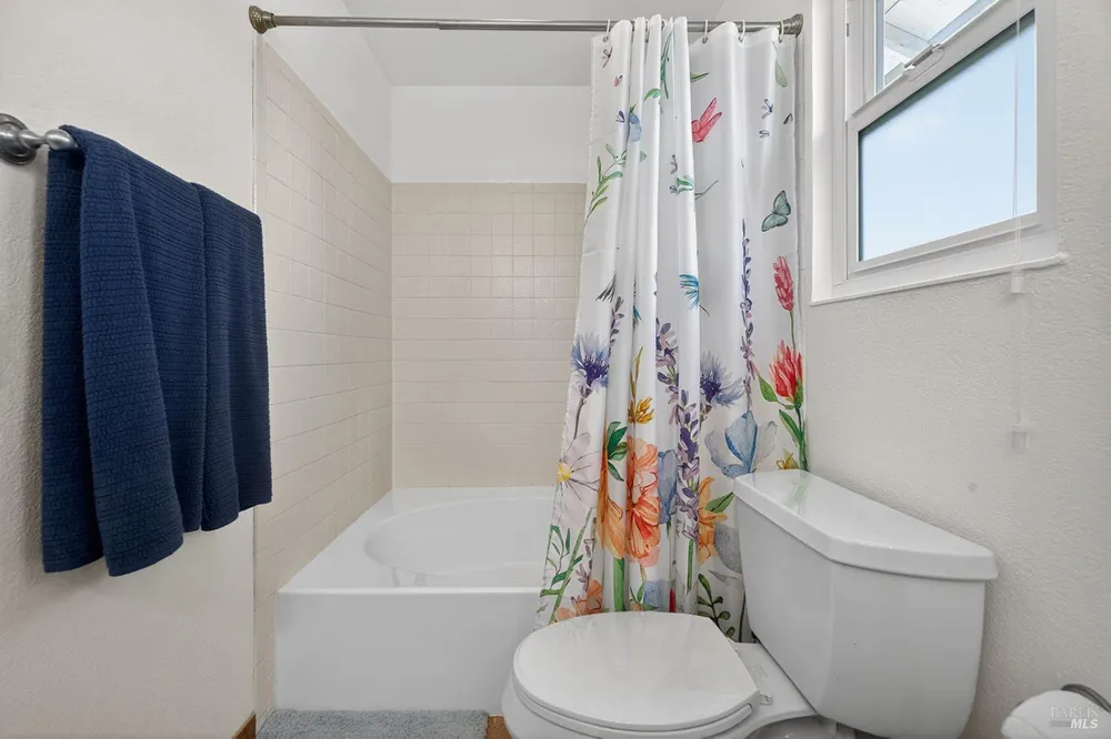 5410 Corbett Circle, Santa Rosa, CA 95403
