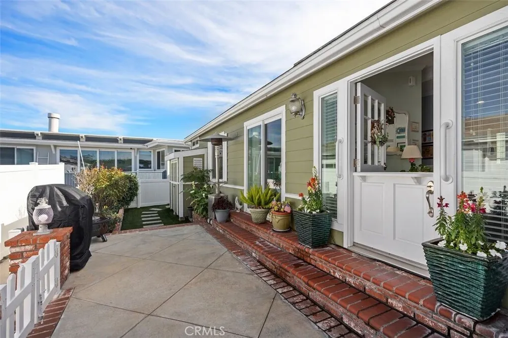 7 Saratoga, Newport Beach, CA 92660