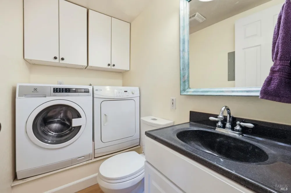 180 Barrio Way, Windsor, CA 95492