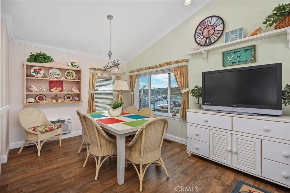7 Saratoga, Newport Beach, CA 92660