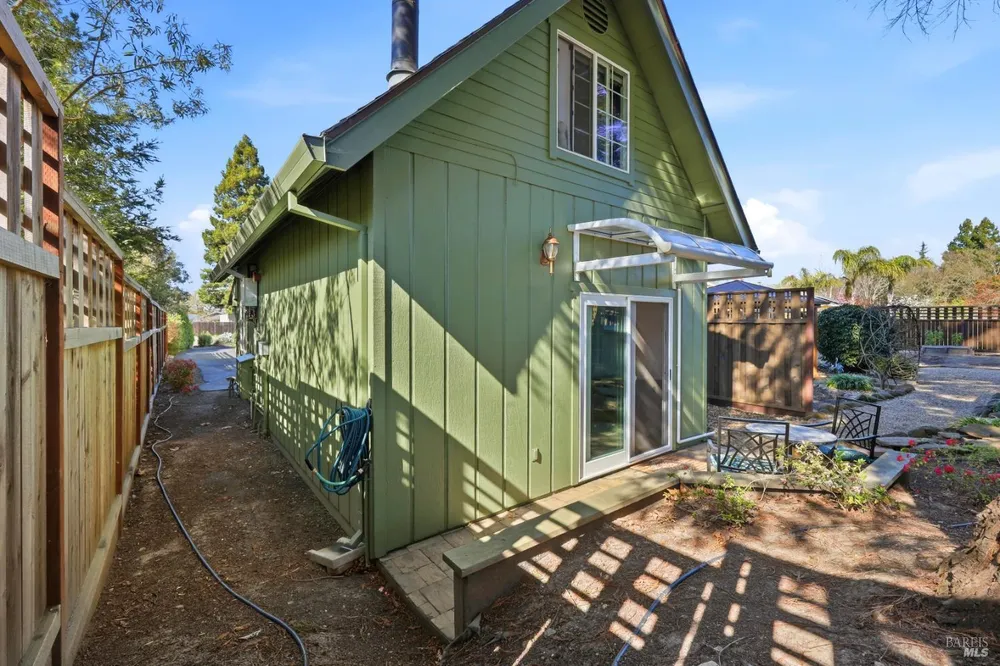 180 Barrio Way, Windsor, CA 95492