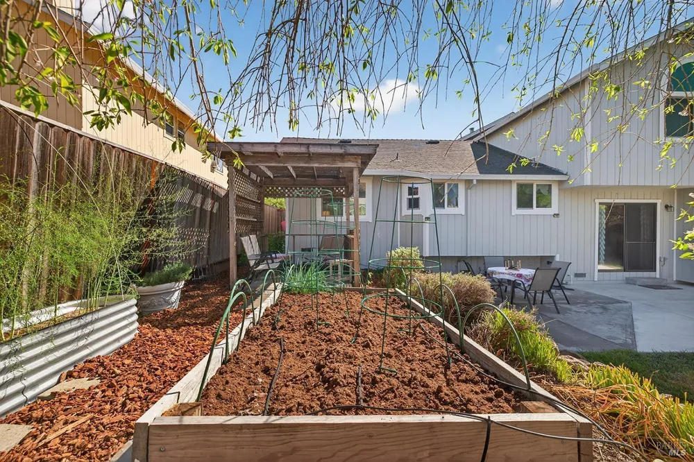 5410 Corbett Circle, Santa Rosa, CA 95403