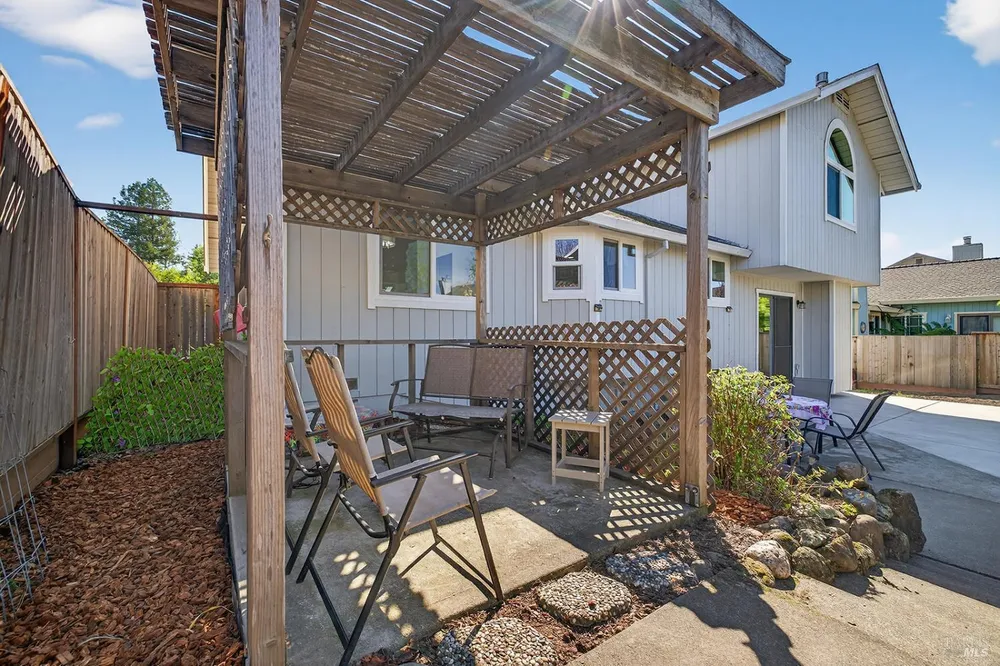 5410 Corbett Circle, Santa Rosa, CA 95403