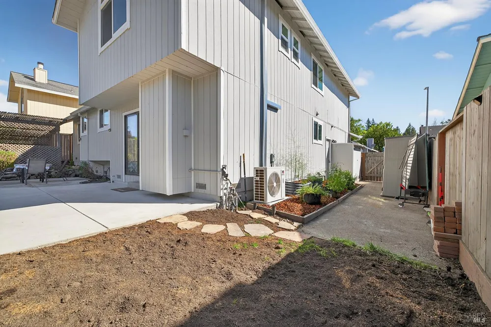 5410 Corbett Circle, Santa Rosa, CA 95403