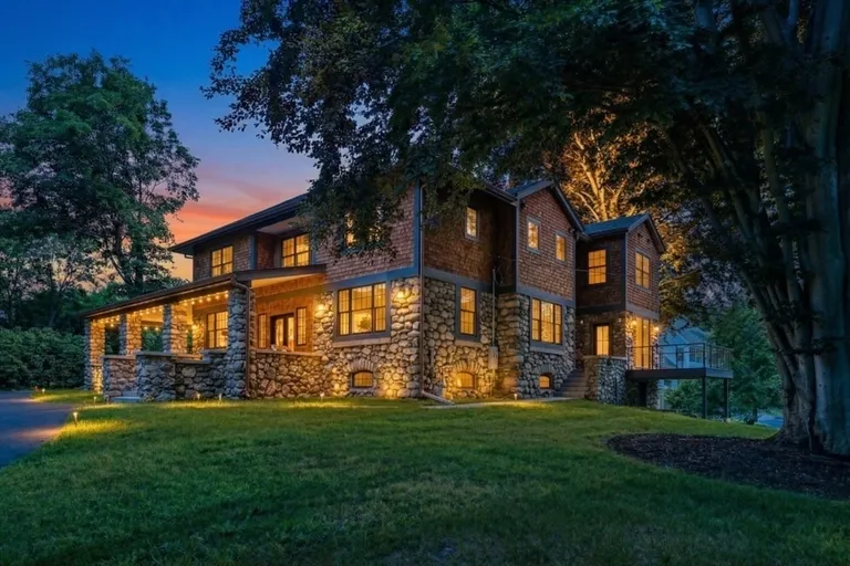 20 Wheeler Ln, Natick, MA 01760