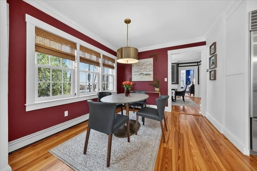 33 Lincoln St, Hingham, MA 02043