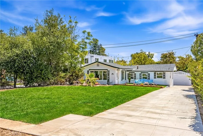 1280 E Woodbury Rd, Pasadena, CA 91104