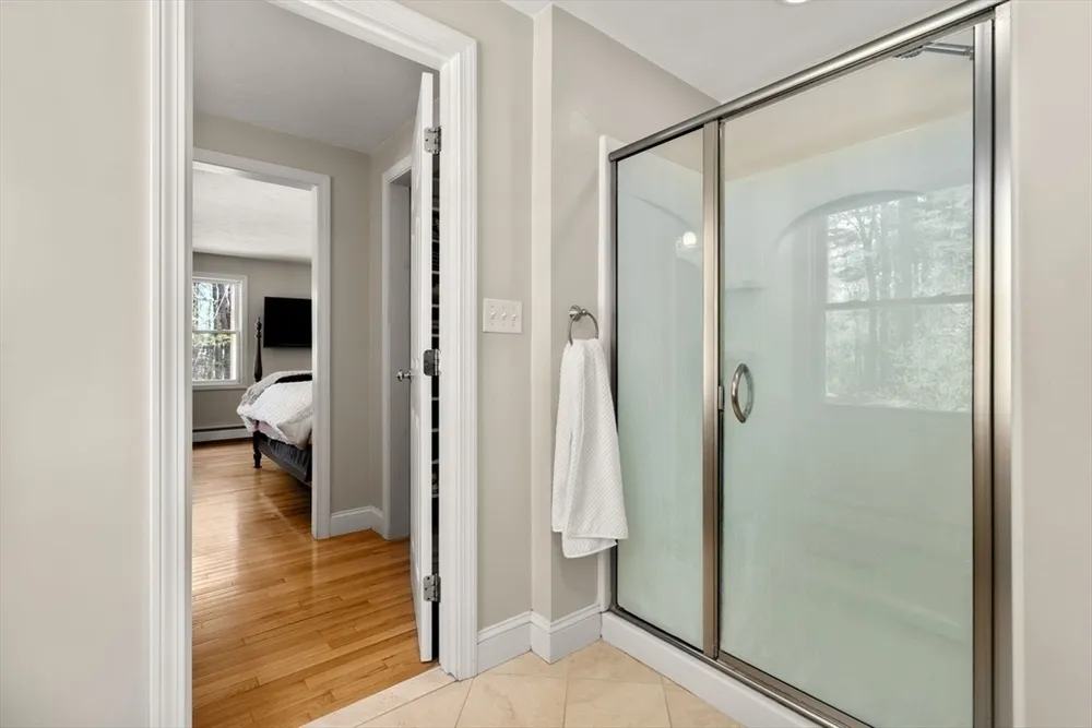 189 1/2 Seekonk St, Norfolk, MA 02056