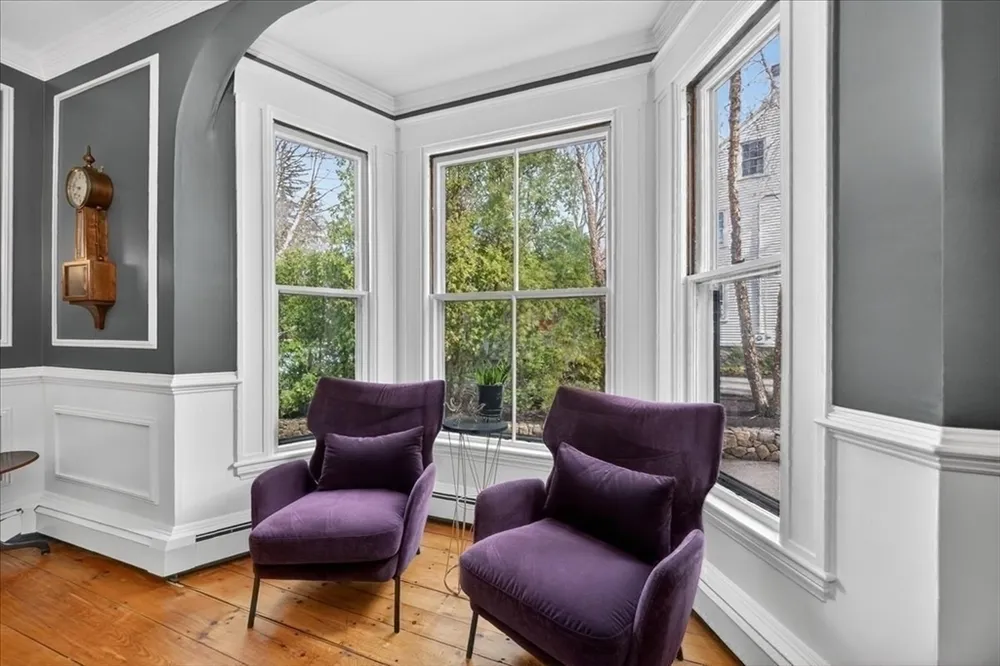 33 Lincoln St, Hingham, MA 02043