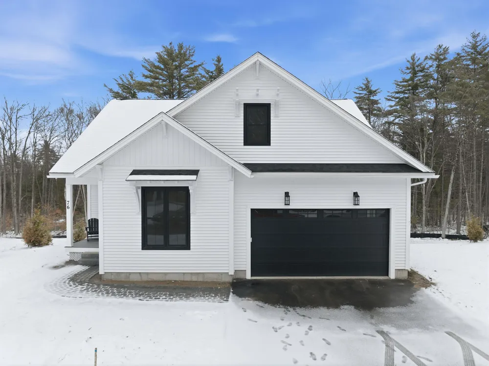 Lady Walsingham Way, Laconia, NH 03246