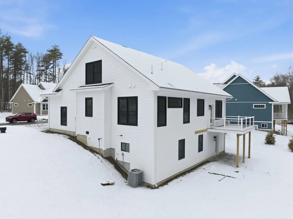 Lady Walsingham Way, Laconia, NH 03246