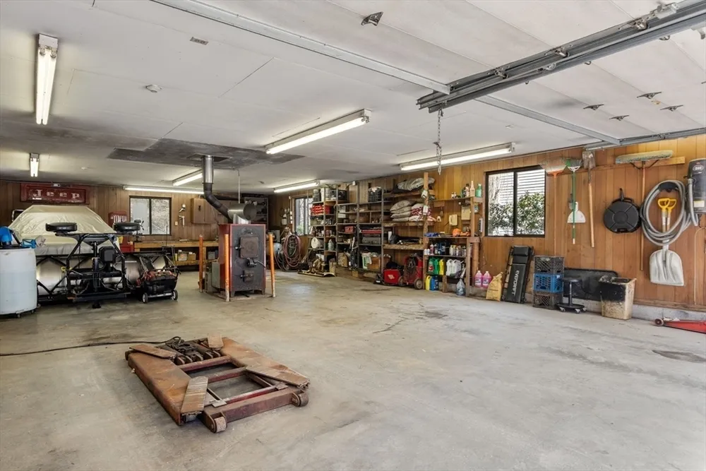 189 1/2 Seekonk St, Norfolk, MA 02056