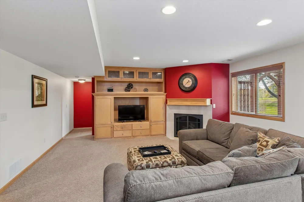 19455 Century Rd, Farmington, MN 55024