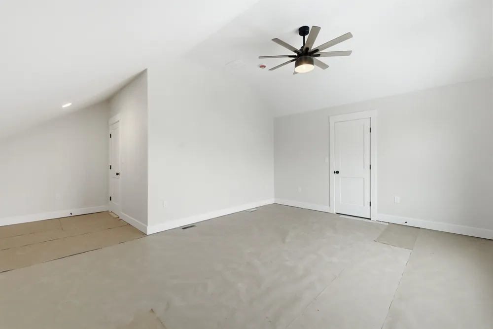 Lady Walsingham Way, Laconia, NH 03246