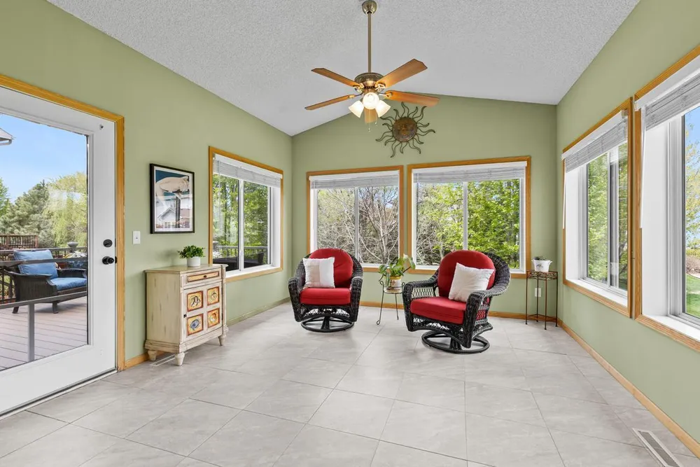 9724 Geisler Rd, Eden Prairie, MN 55347