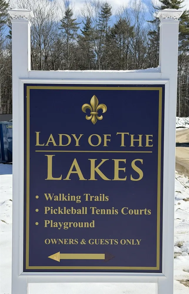 Lady Walsingham Way, Laconia, NH 03246
