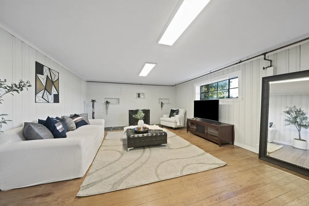 447 Dudley Rd, Newton, MA 02459