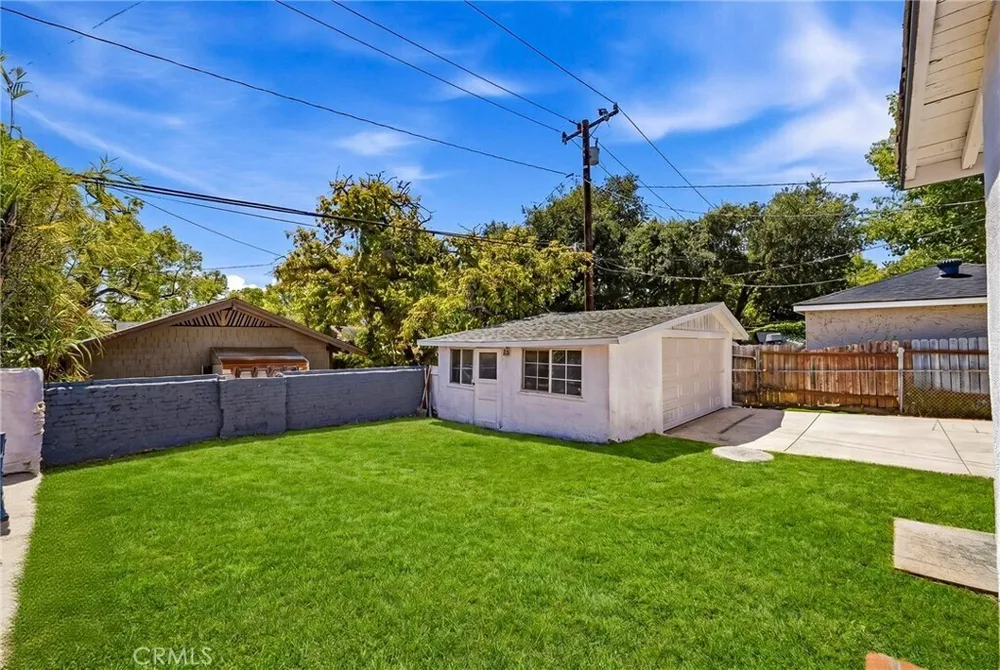 1280 E Woodbury Rd, Pasadena, CA 91104