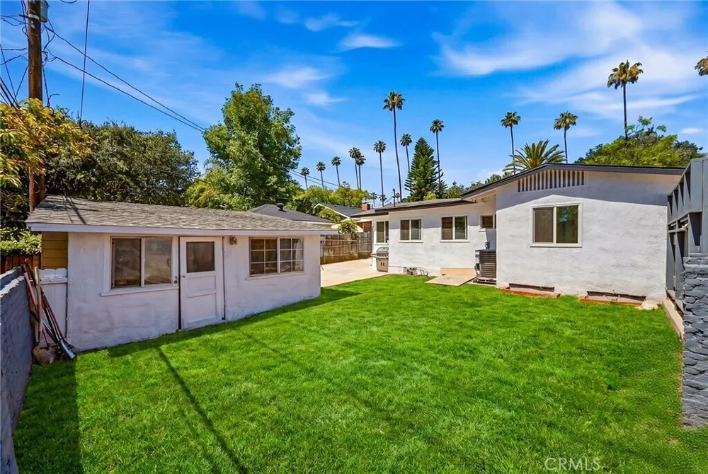 1280 E Woodbury Rd, Pasadena, CA 91104