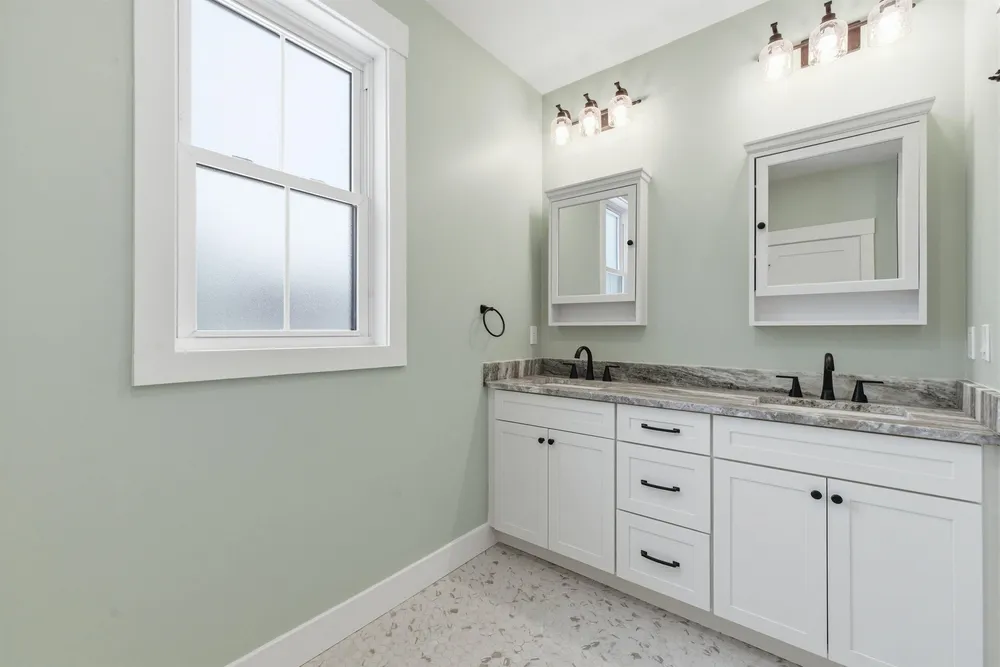 Lady Walsingham Way, Laconia, NH 03246