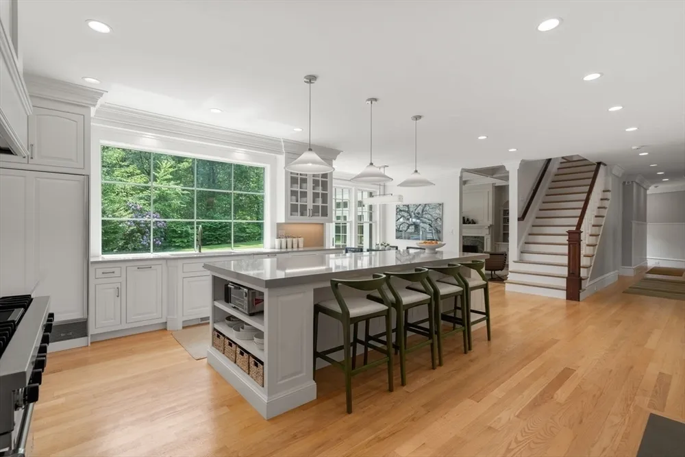 300 Glen Rd, Weston, MA 02493