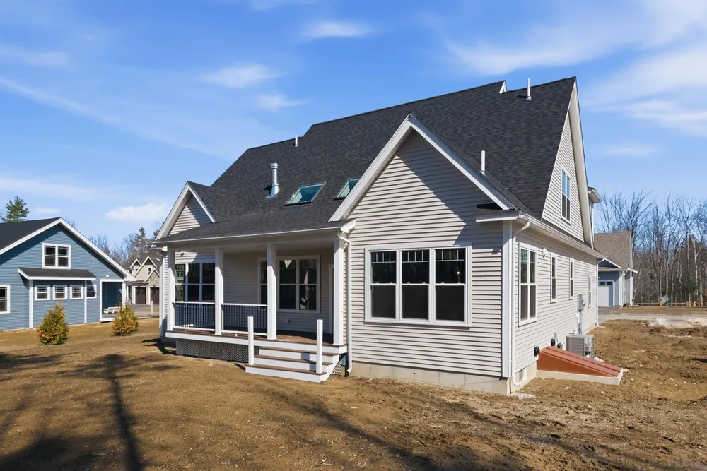 Lady Walsingham Way, Laconia, NH 03246