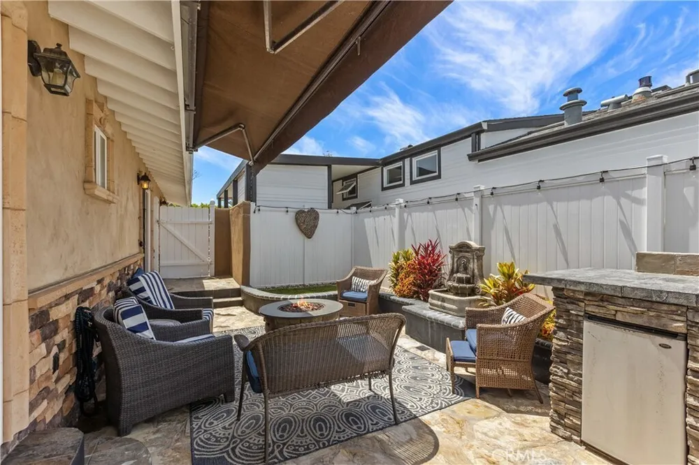 142 Liberty, Newport Beach, CA 92660