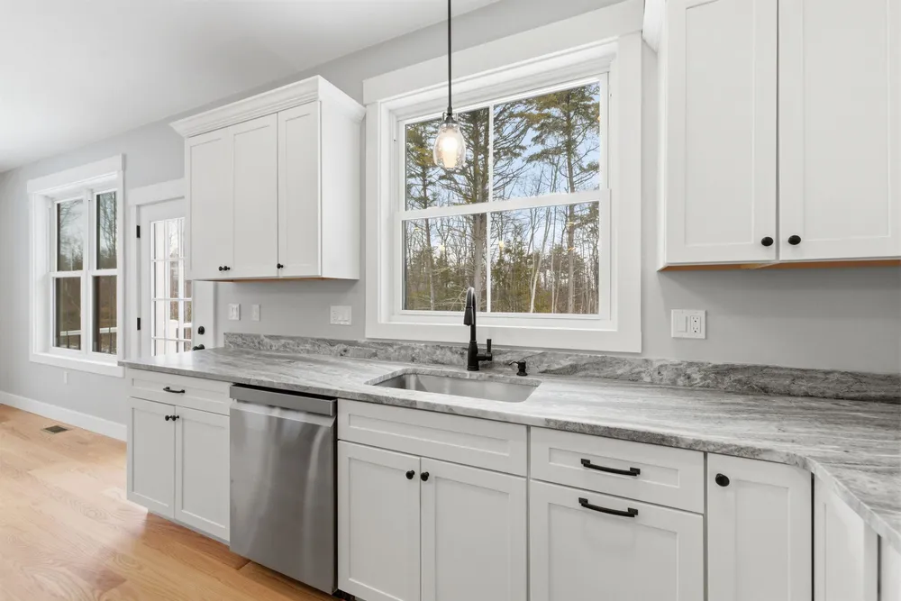 Lady Walsingham Way, Laconia, NH 03246