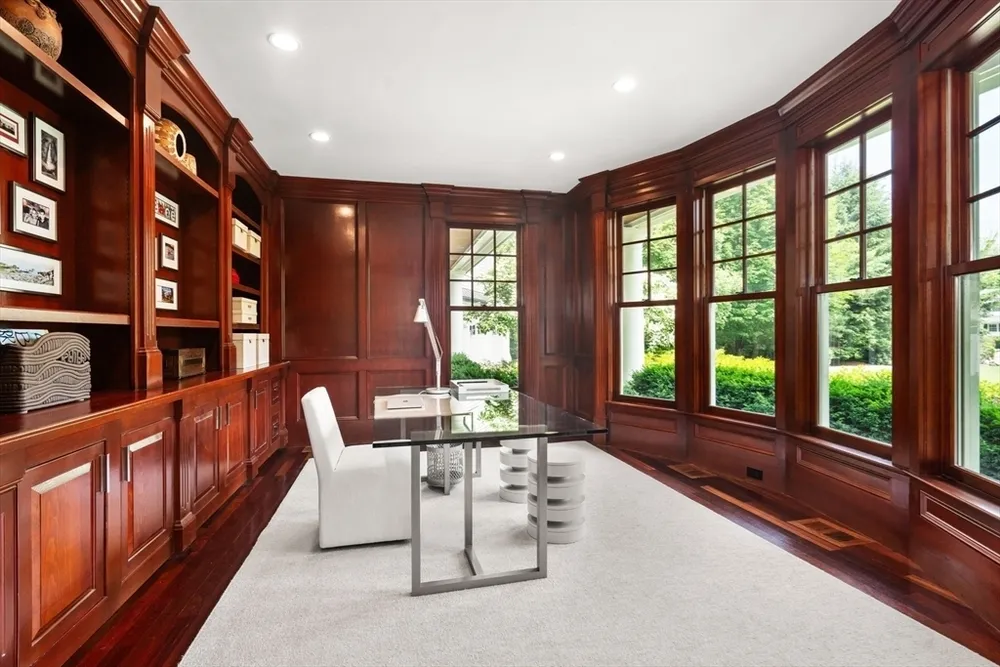 300 Glen Rd, Weston, MA 02493