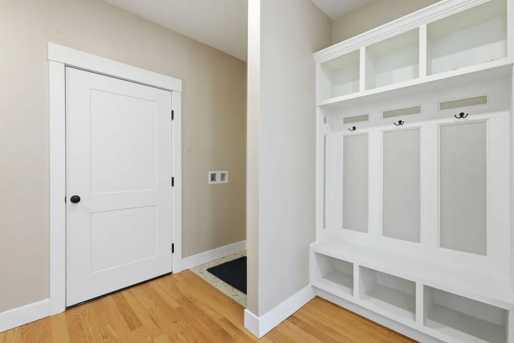 Lady Walsingham Way, Laconia, NH 03246