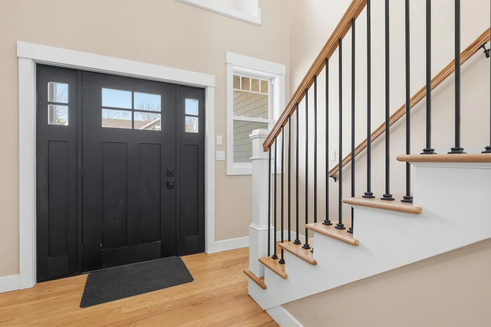 Lady Walsingham Way, Laconia, NH 03246