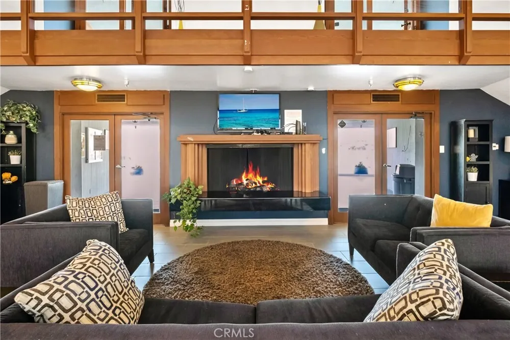 142 Liberty, Newport Beach, CA 92660