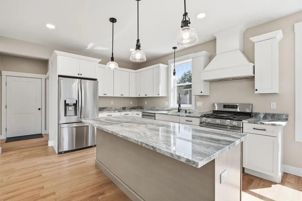 Lady Walsingham Way, Laconia, NH 03246