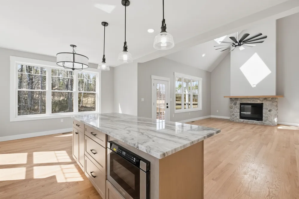 Lady Walsingham Way, Laconia, NH 03246