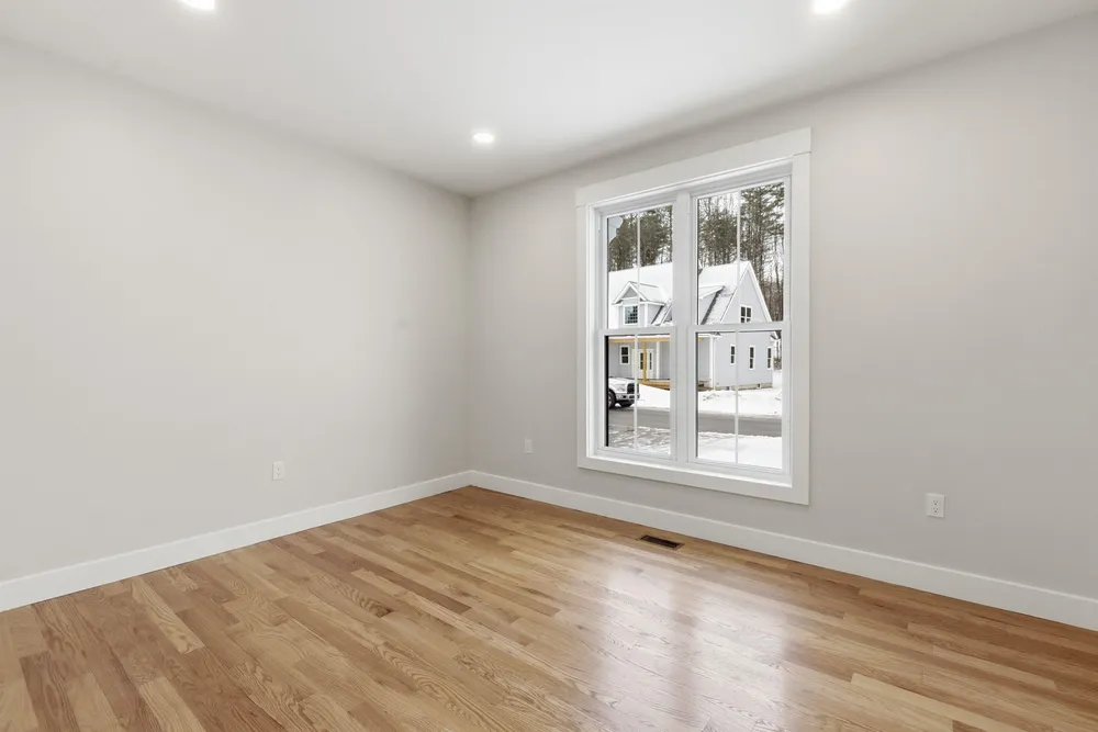 Lady Walsingham Way, Laconia, NH 03246