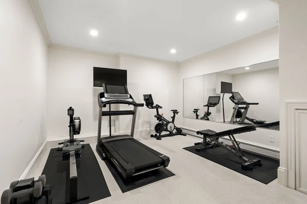 300 Glen Rd, Weston, MA 02493