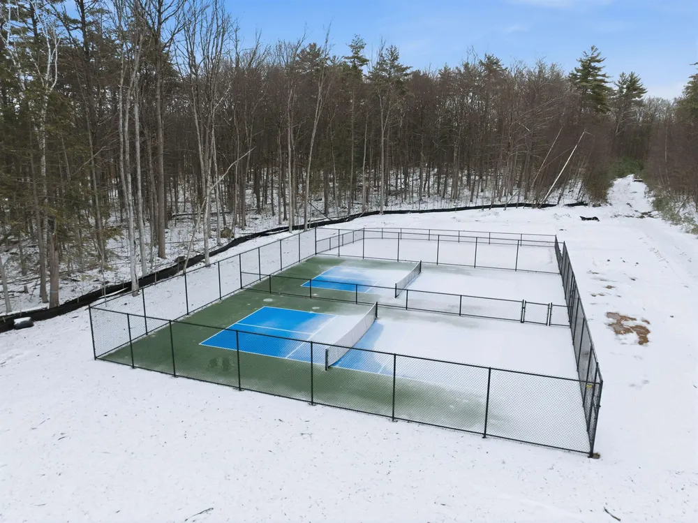 Lady Walsingham Way, Laconia, NH 03246