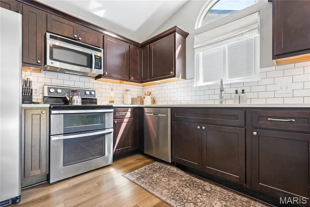 1284 Harvest Ridge Dr, St Charles, MO 63303