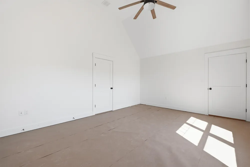Lady Walsingham Way, Laconia, NH 03246