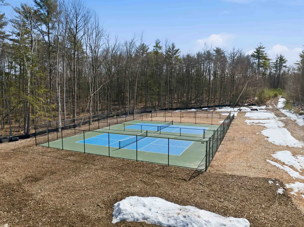 Lady Walsingham Way, Laconia, NH 03246