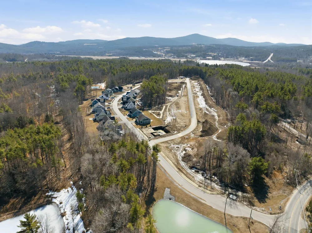 Lady Walsingham Way, Laconia, NH 03246