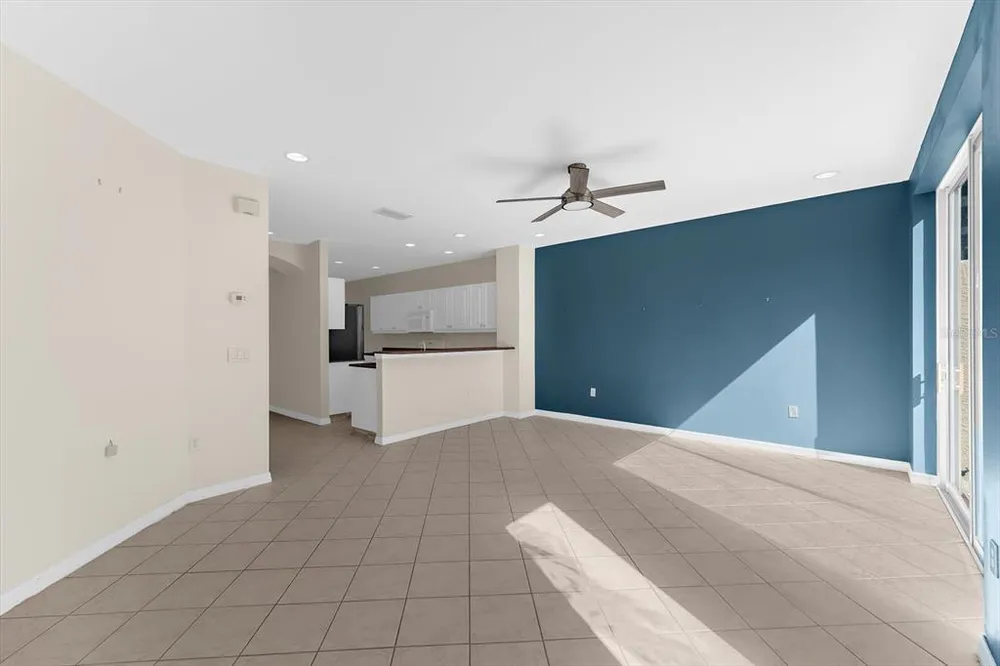 5637 Whitehead St, Bradenton, FL 34203