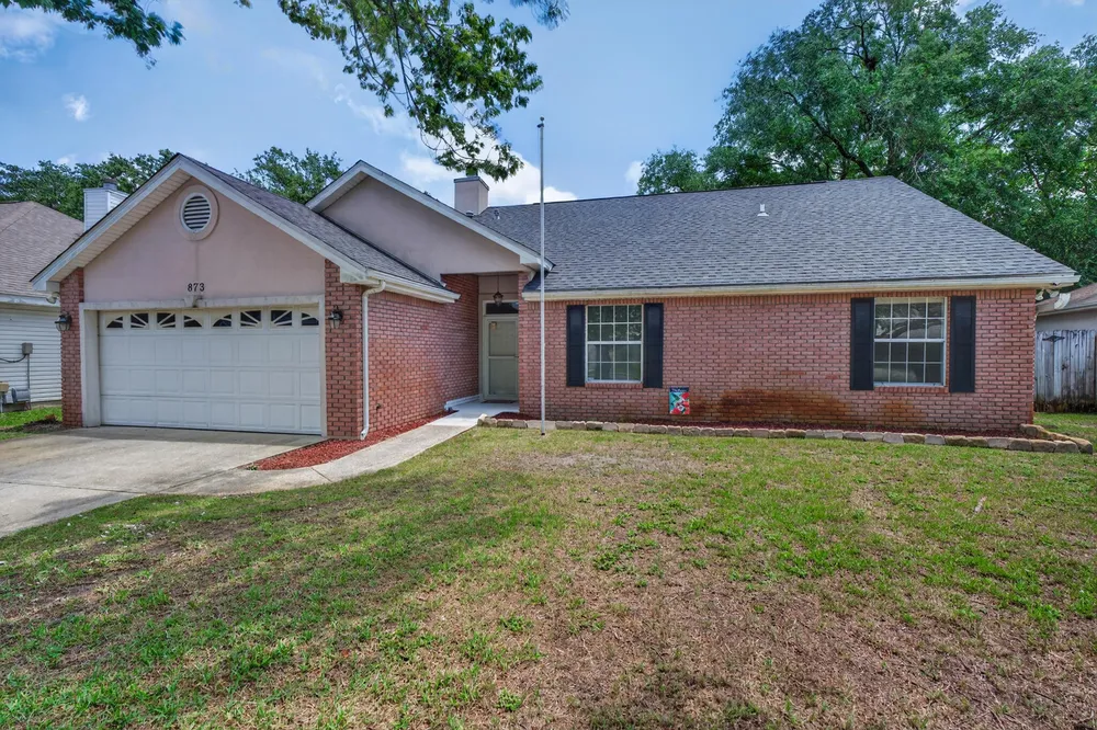 873 Brande Ct, Shalimar, FL 32579