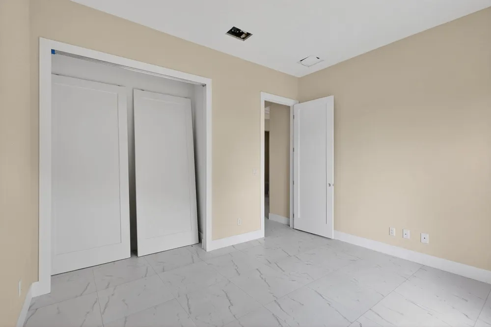 1974 SW Idaho Ln, Port St Lucie, FL 34953