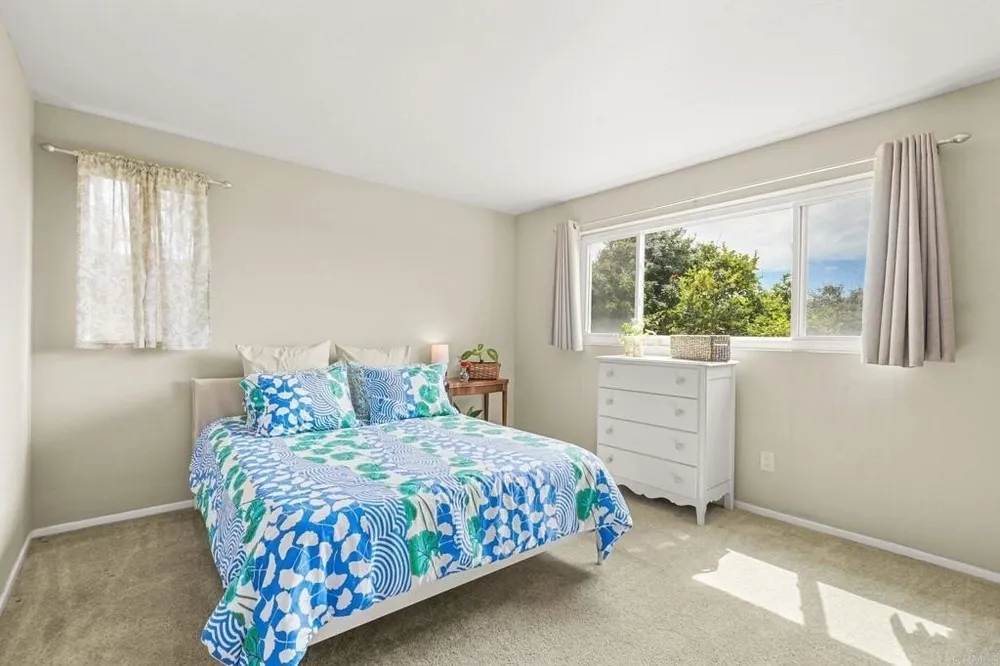 2552 Deerpark Dr, San Diego, CA 92110