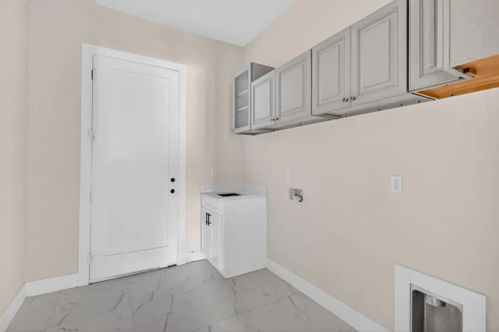 1974 SW Idaho Ln, Port St Lucie, FL 34953