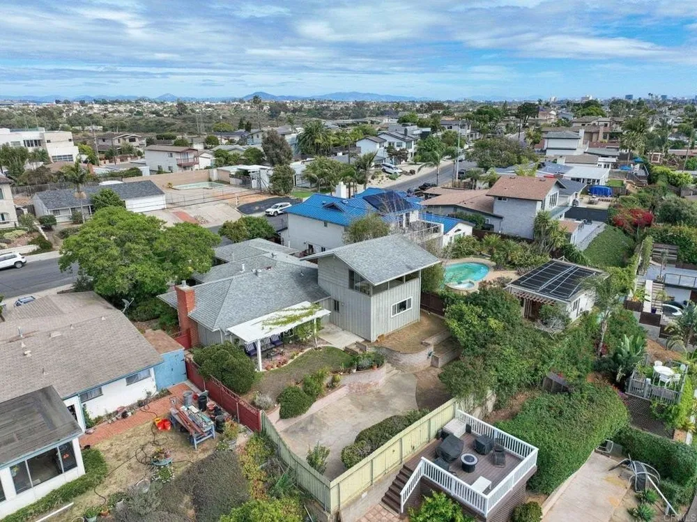 2552 Deerpark Dr, San Diego, CA 92110