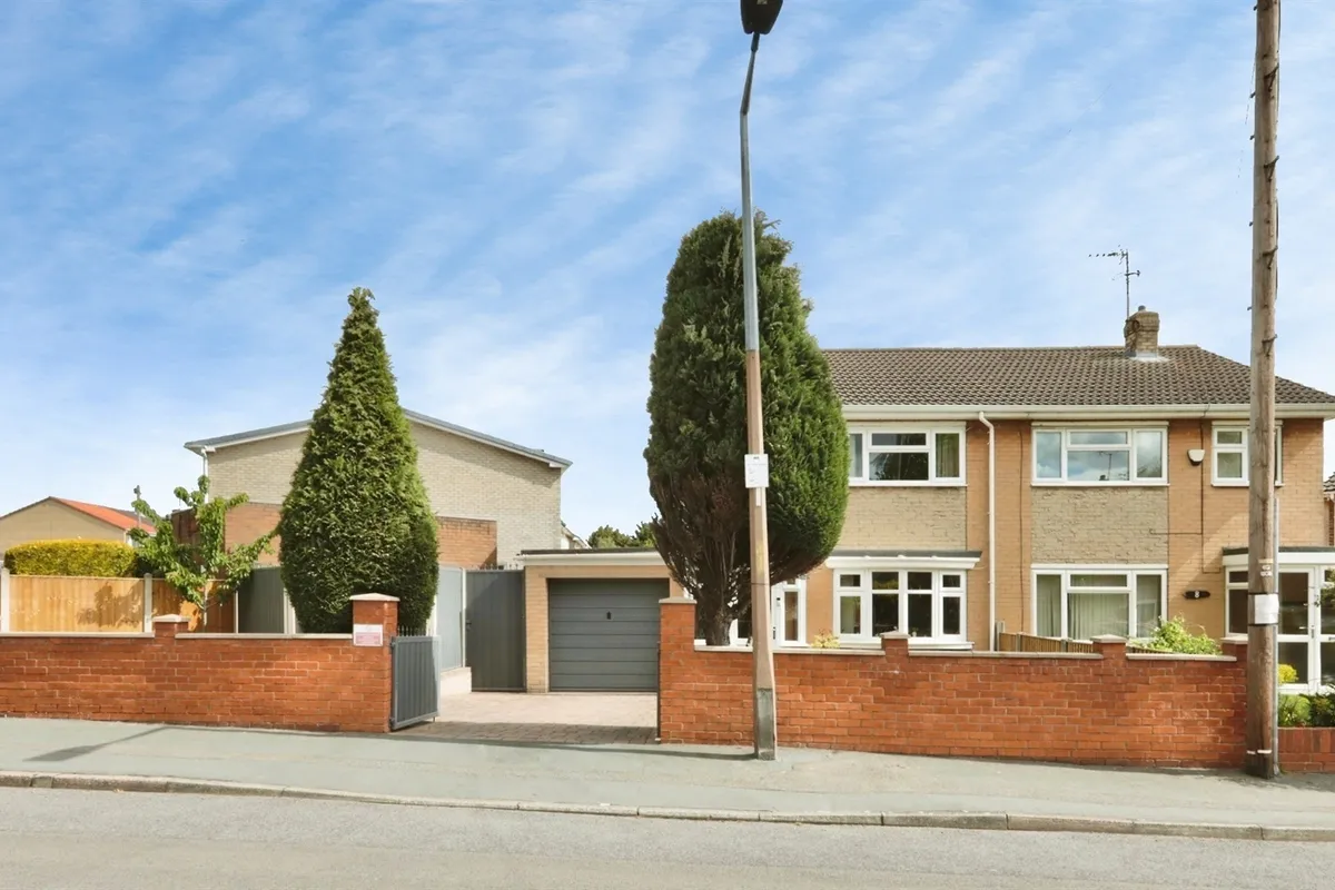 Stirling Avenue, Bawtry, DONCASTER