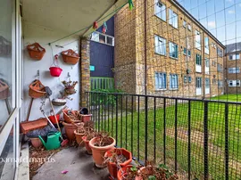 Hillingdon Street, London thumb 3